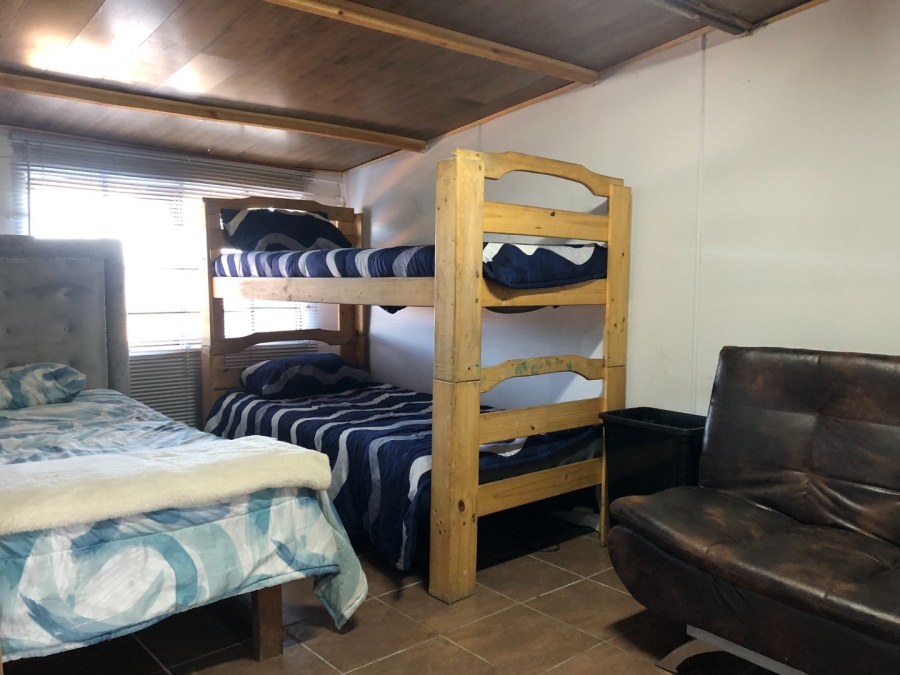2 Bedroom Property for Sale in Franskraal Western Cape